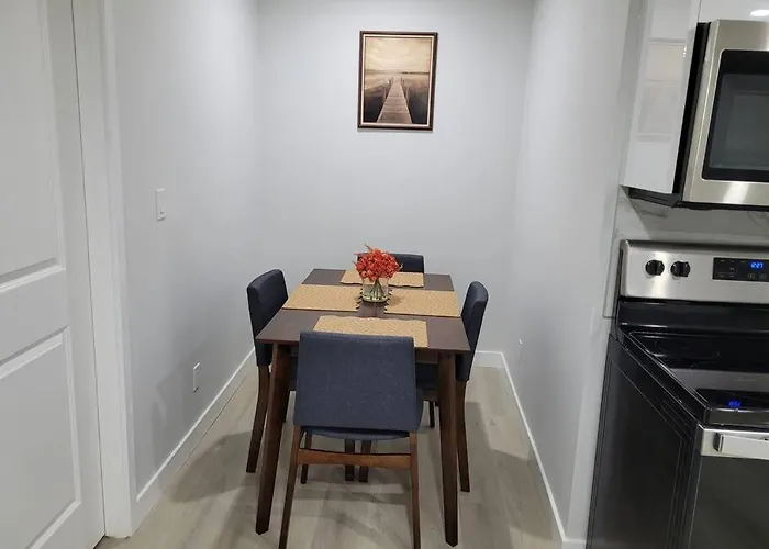 Beautiful Comfy Guest Suite In West Edm